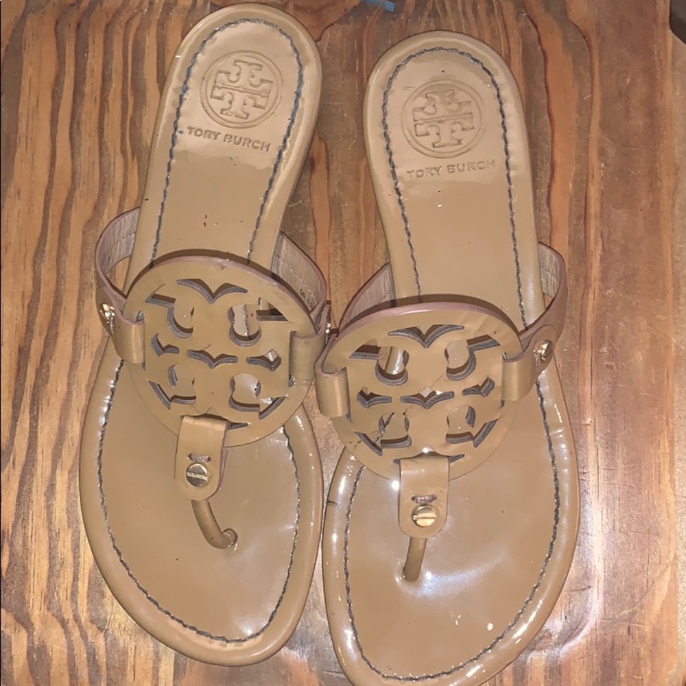 Tory Burch Tan 👡👡🤎🤎🤎